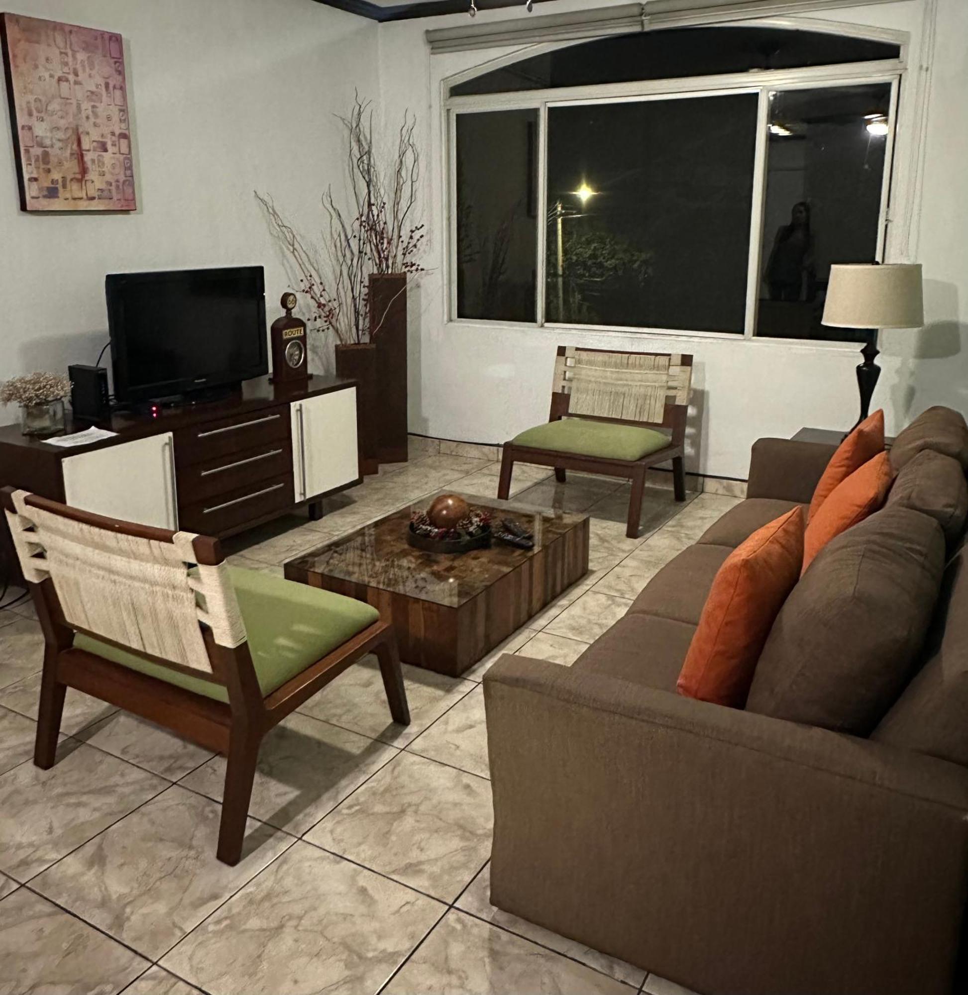 Monblanc Apartamento Completo San Salvador Eksteriør billede
